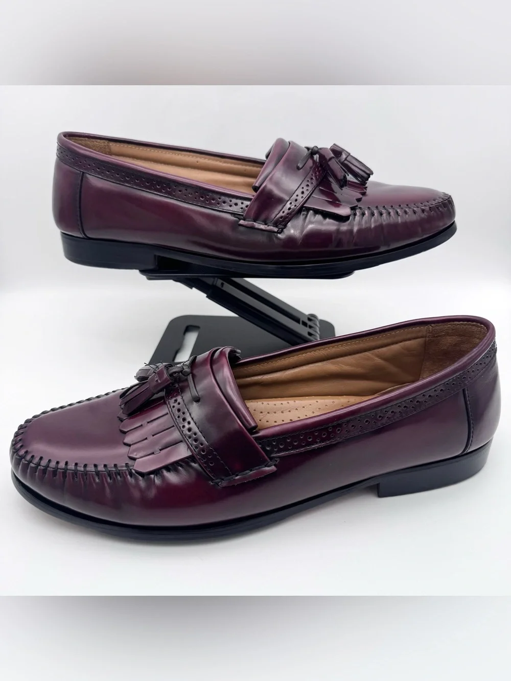 G.H. Bass & Co. Burgundy Leather Kiltie Fringe Tassel Loafers Men's Size 13 D